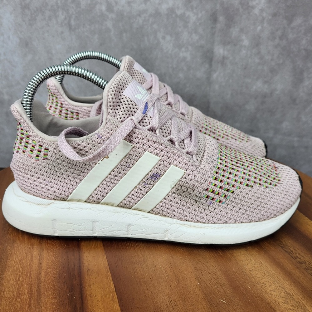 Adidas Swift Run Running Shoes Womens 7 Aero Pink Sneakers Trainers CQ2023